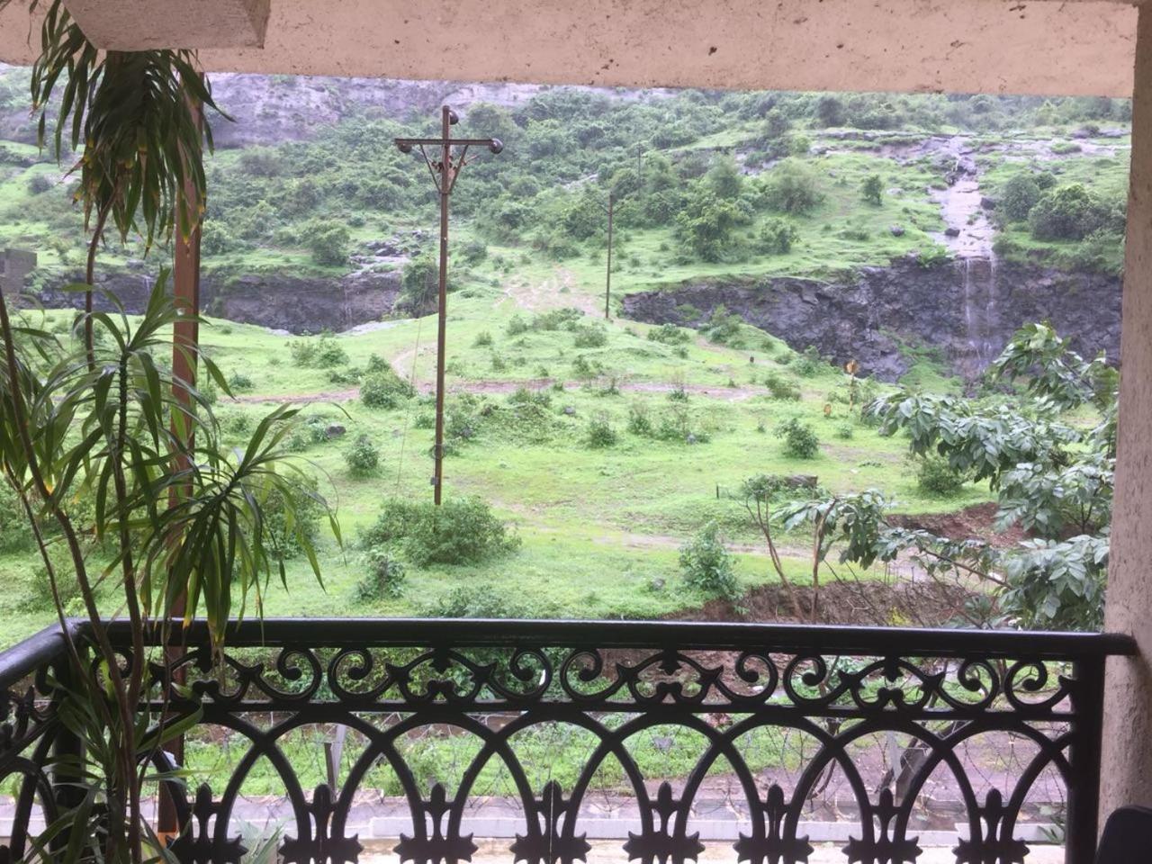 Misty Meadows, Lonavala Hotell Eksteriør bilde